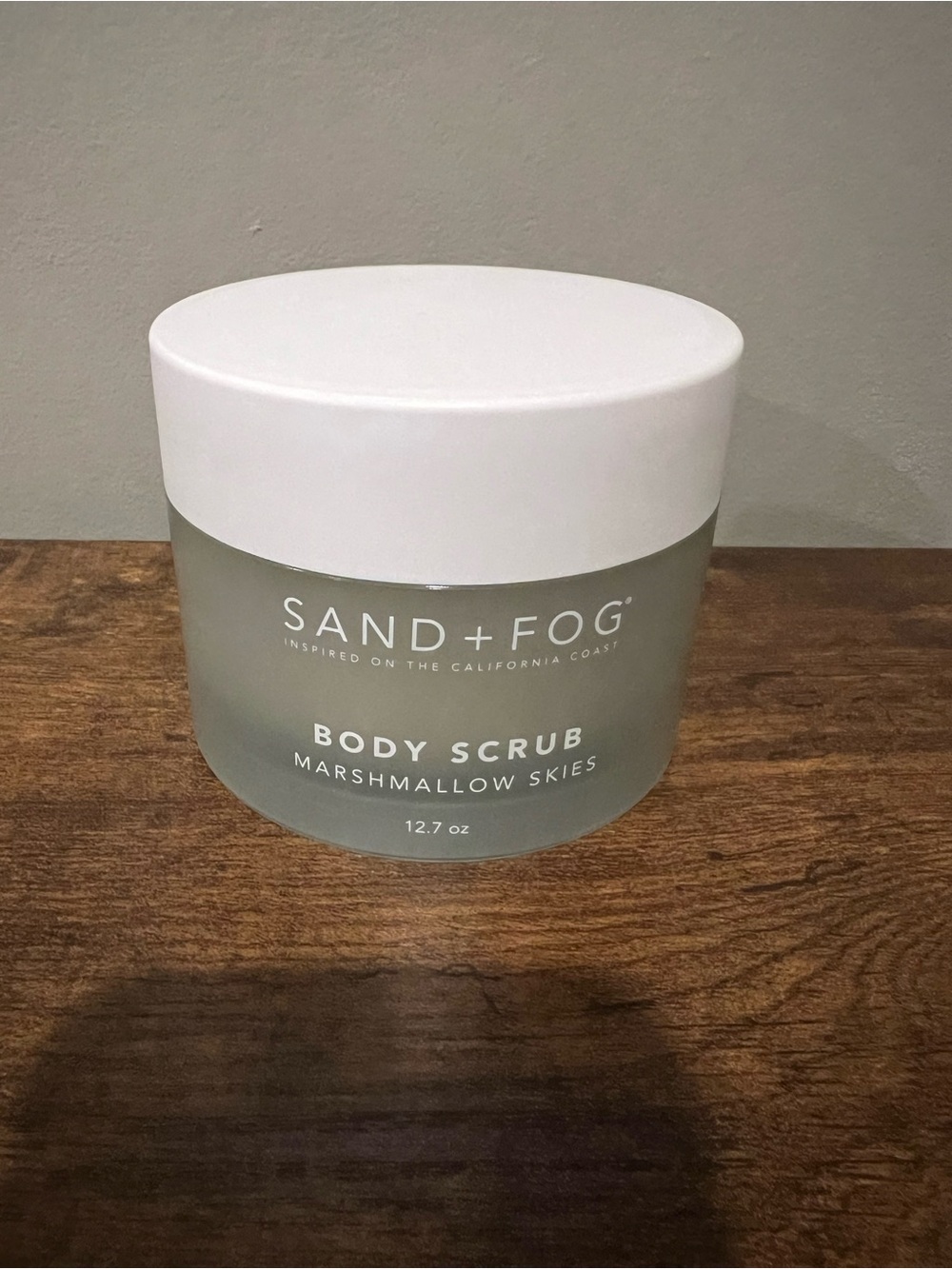SAND + FOG Marshmallow Skies Body Scrub — White